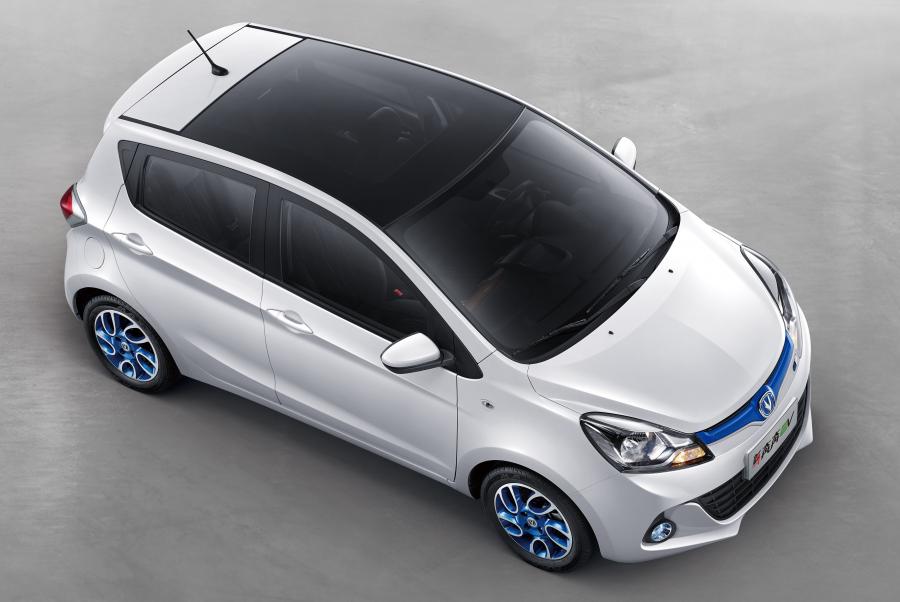  ChangAn Benni EV 2016 года  (фото 2 из 11)